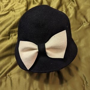 Adorable Women's Cloche Style Hat